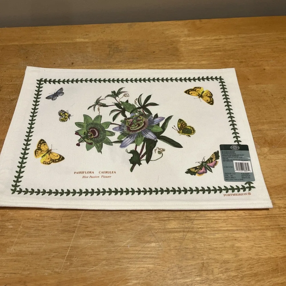 Portmeirion Botanic Garden Blue Passion Flower Placemat‎ 18x13 Cotton Blend NEW